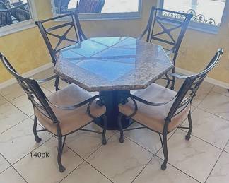 Dining Table 4chairs 