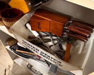 Knife blocks with knives