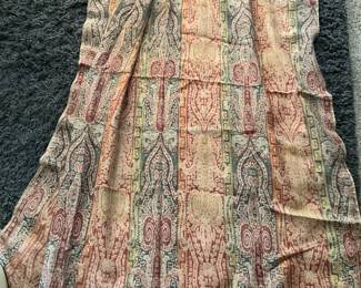 Woven Fringed Paisley Throw Blanket 