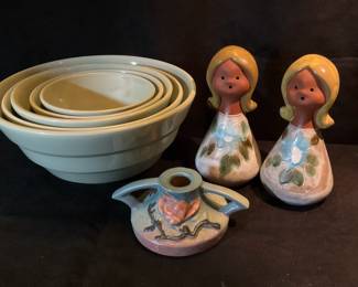 USA MStacking Mixing Bowl Set Pair Of Shakers Roseville Pottery