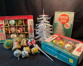 Vintage Peer-less Plastic Christmas Tree, & A Variety Of Unique Vintage Ornaments
