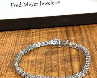 14k White Gold Diamond Tennis Bracelet 