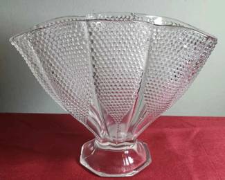 Vintage L.E. Smith Thousand Eyes Hobnail Fan Vase