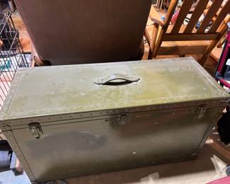 MILITARY TRUNK