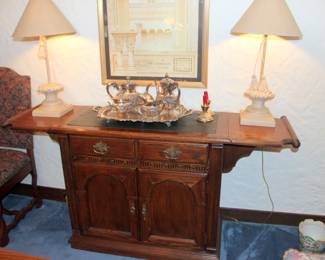 Ethan Allen English Oak Server