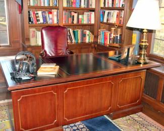 Very Nice National Mt. Airy Executive Desk