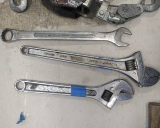 Large wrenches 