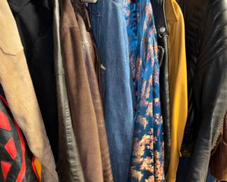 LOTS OF VINTAGE CLOTHES 