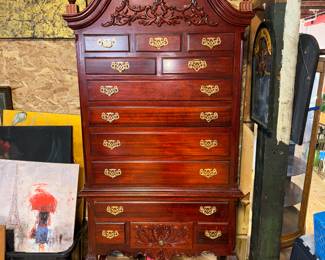 THOMASVILLE QUEEN ANNE HIGHBOY DRESSER 
