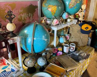 VINTAGE GLOBES 