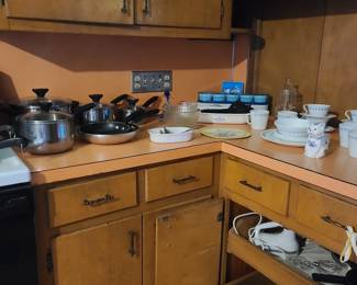 Paula Dean Set pots and pans