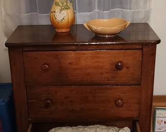 Crocheted bedspread, Roseville pottery