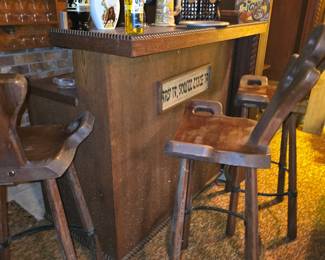 Cool Vintage Small Bar with 3 Barstools