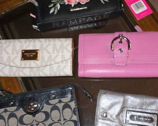 Designer Wallets - Coach - Michael Kors