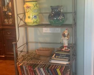 Smaller baker’s rack - great size!