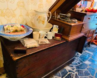 another trunk and shaving items