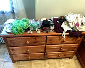 Dresser