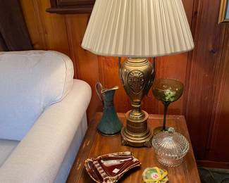 Other end table and one of a pair of brass table lamps