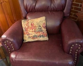 Large leather lift chair