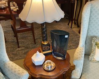 Mahogany Thomasville cabinet/ table