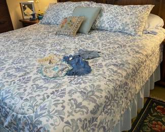 Broyhill king size bed