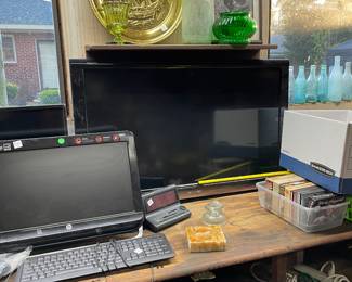 Sharp flatscreen tv