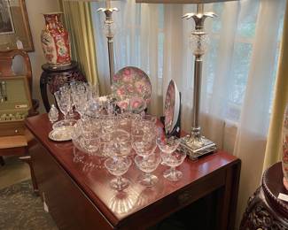 Mahogany drop leaf dining table