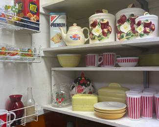 Hall pottery kitchenware, Red stripped glassware