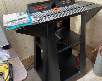 Routing table with Craftsman router