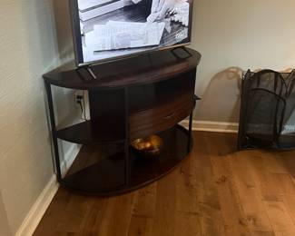 Entertainment center table (1 of 5) set