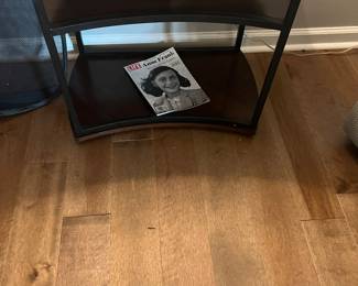 End table (1 of 5) set
