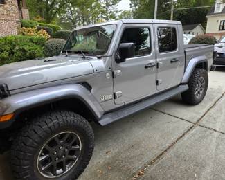 2020 Jeep Gladiator Pickup Truck