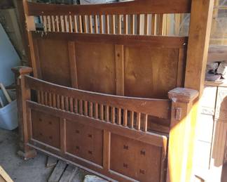 KING SIZE BED FRAME