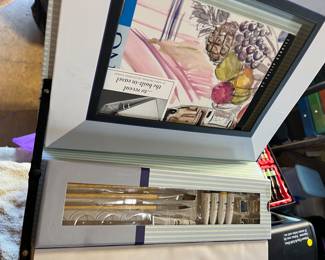 ART SUPPLIES