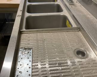 Bar sink