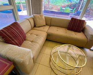 Nice linen sectional
Cute pair swivel chairs, chrome table
Sectional $250
Pair chairs $300
Table $250