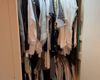 So many clothes
Women’s size large