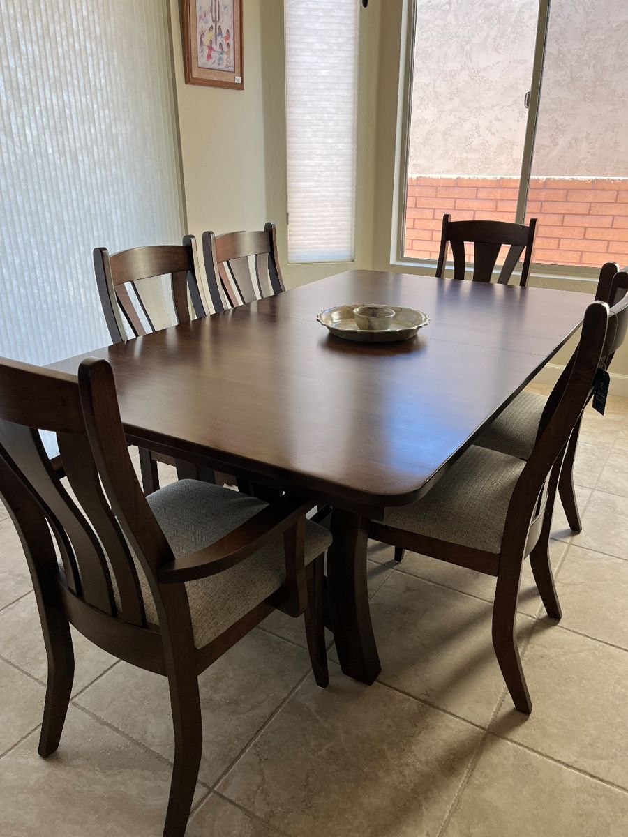 Amish Dining Table with 6 chairs