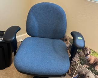 Office chair 