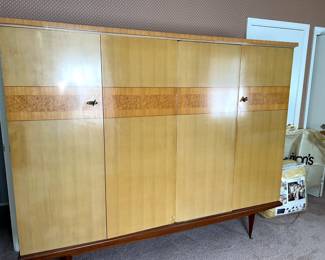 Retro Shrunk German Clothes Closet