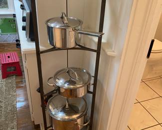 #52- $90 -5 pot Cuisinart Cookware 