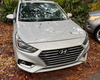 2021 Hyndai Accent limited Sedan - 6000 miles approx. VIN 3KPC34A64ME128298 - Limited Sedan 4D (highest priced model) 4 cyclinder. 1.6 L. Silver/black interior. FWD/Front-Wheel Drive, Silent Bids start at $15000 & will close Sunday  11/17 at Noon, 