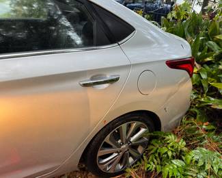 2021 Hyndai Accent limited Sedan - 6000 miles approx. VIN 3KPC34A64ME128298 - Limited Sedan 4D (highest priced model) 4 cylinder. Silver/black interior. Silent Bids start at $15000 & will close Sunday  11/17 at Noon, 