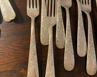 #92 - Sterling silver set Kirk & Sons Old Maryland Engraved (1936) 123 pieces total. $3,075.00