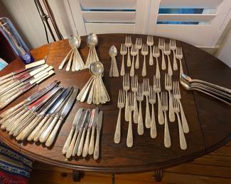 #92 - Sterling silver set Kirk & Sons Old Maryland Engraved (1936) 123 pieces total. $3,075.00