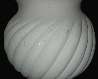 Ribbed Draped Planter