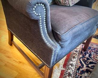 Armchair with solid front and floral back
