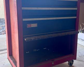 rolling craftsman toolbox with drawers