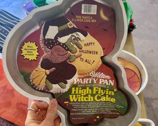 Halloween cake pan mold