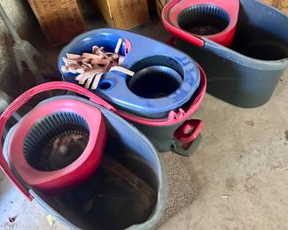 spinning mop buckets